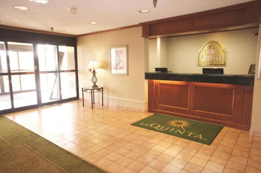 La Quinta Inn By Wyndham Detroit Southgate Exteriér fotografie